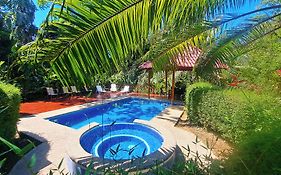 Cabinas Costa Tropicana
